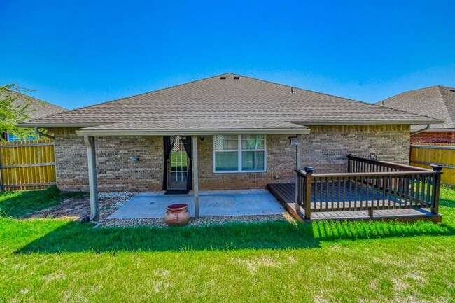 Building Photo - Beautiful three bedroom home with in-ground storm shelter!