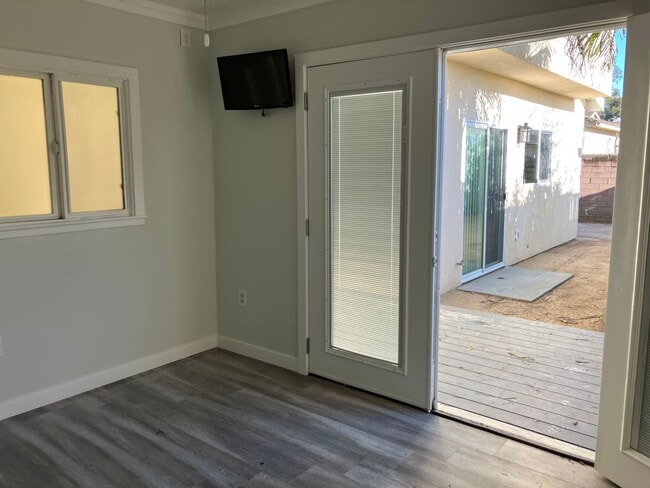 Building Photo - 2+1.5 2 story Back House New Construction - Midtown Home in Ventura, CA