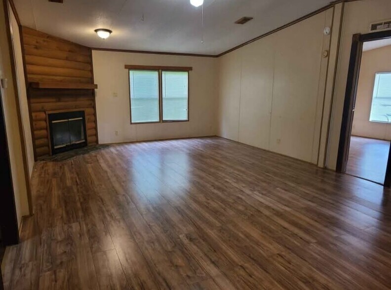 Building Photo - 6532 Mangrove Dr