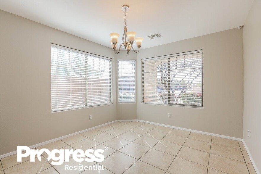 Building Photo - 4332 W Alta Vista Rd