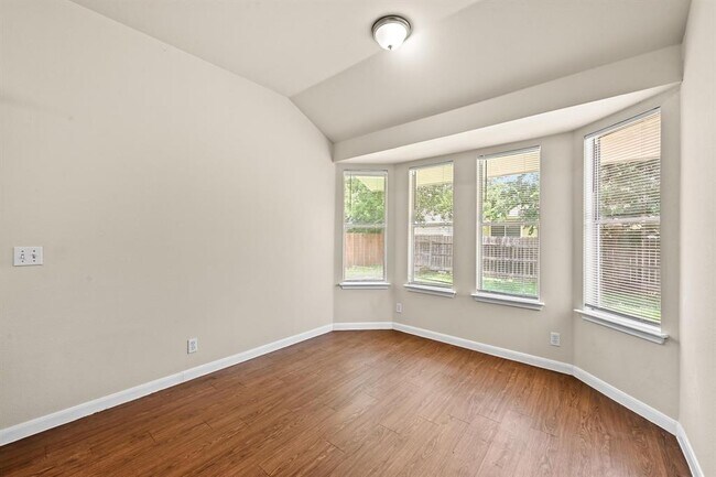 Building Photo - 14512 Hartsmith Dr