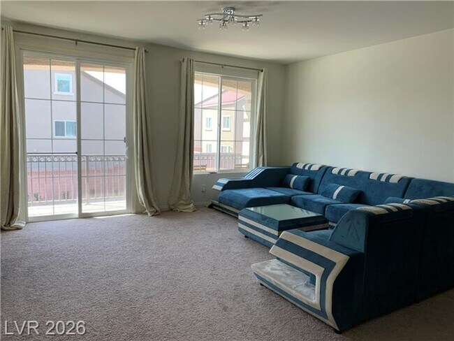 Building Photo - Nearly New! Stunning 5-Bedroom Home with Modern Features
