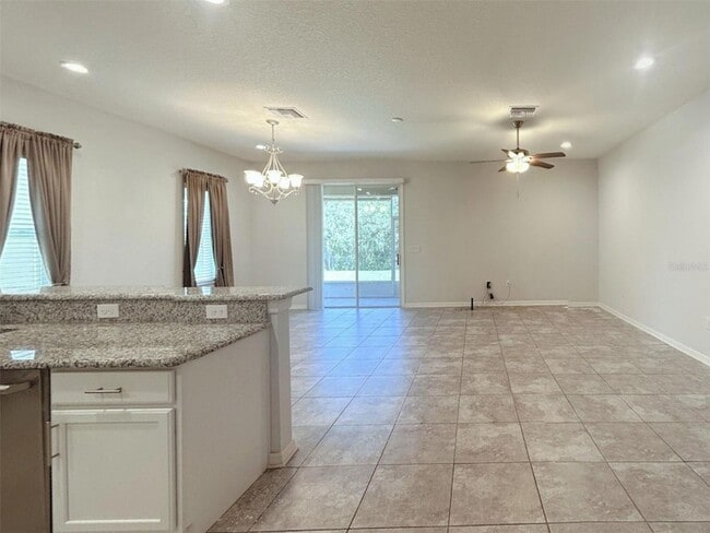 Building Photo - 1213 Grantham Dr