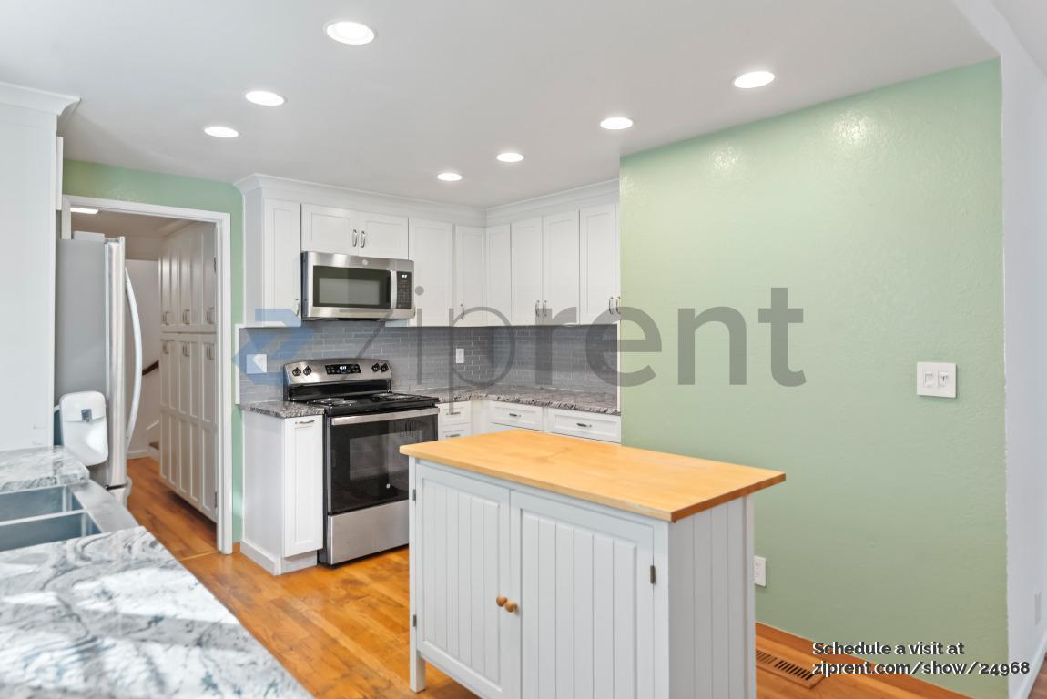 Building Photo - 7472 Tulare Hill Ln