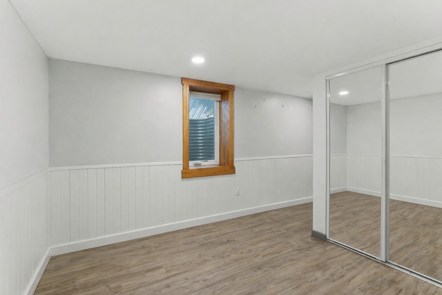 Building Photo - 1468 Carroll Ave