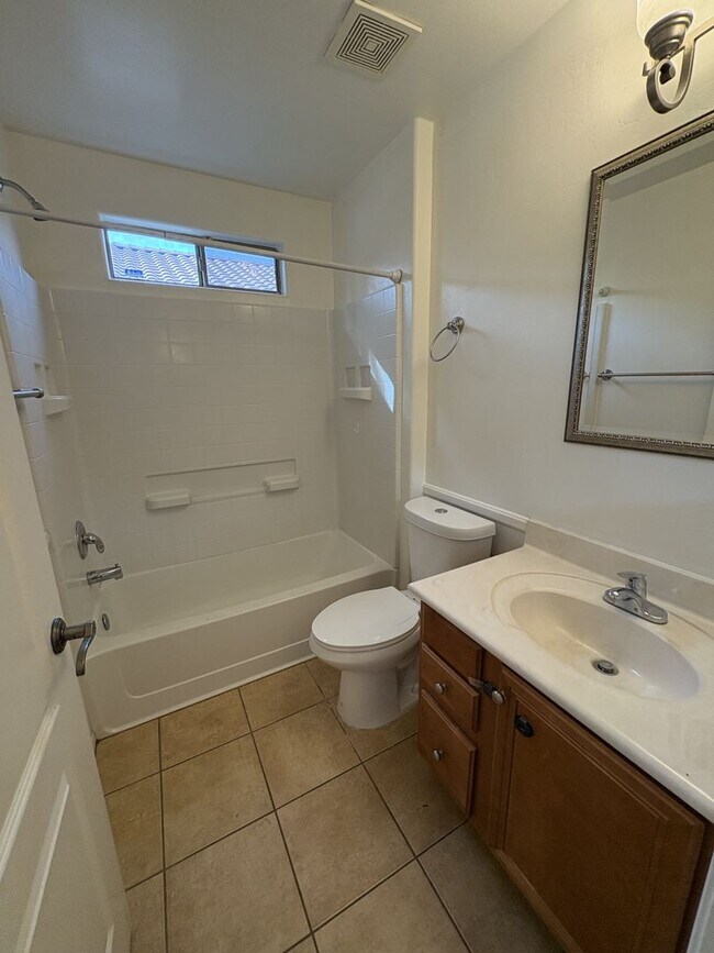 Building Photo - Vail School District Beauty