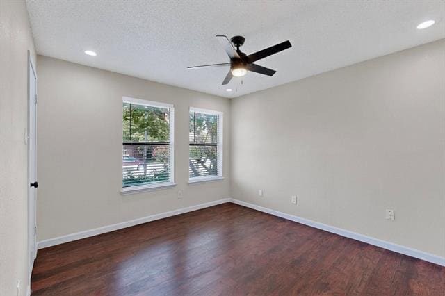 Building Photo - 310 E Amberway Ln