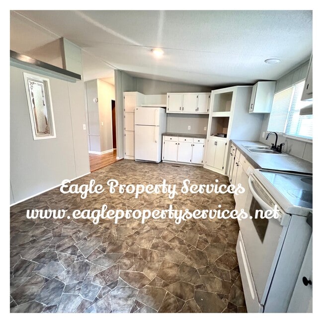 Building Photo - 308 Rolling Hills Rd