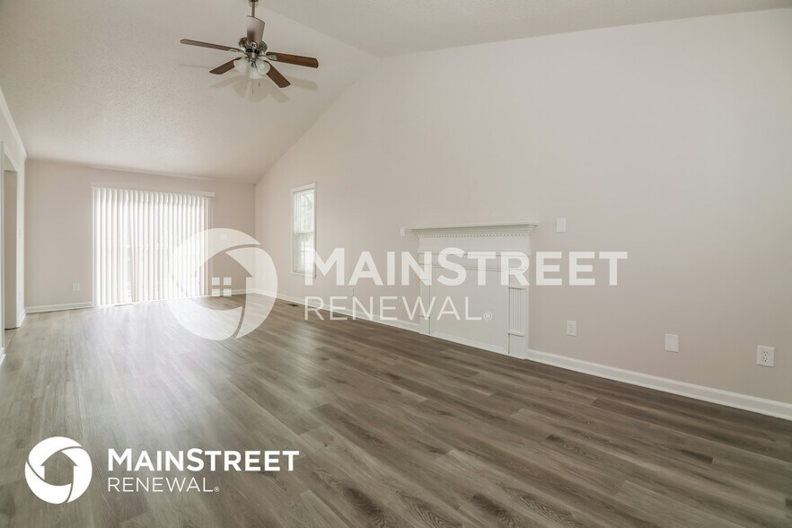Building Photo - 5201 Pronghorn Ln