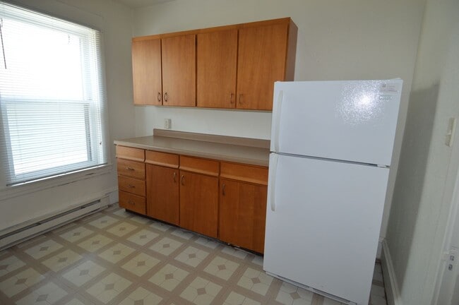 Building Photo - Darin Johnson Triplex