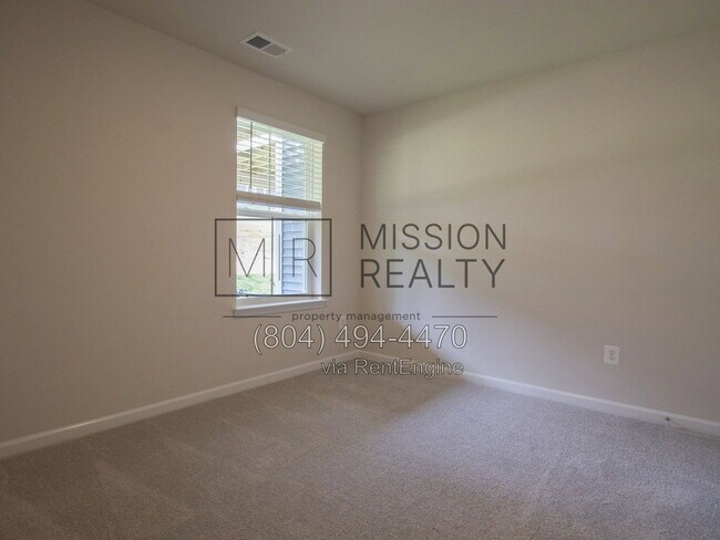 Building Photo - 8756 Whitman Dr