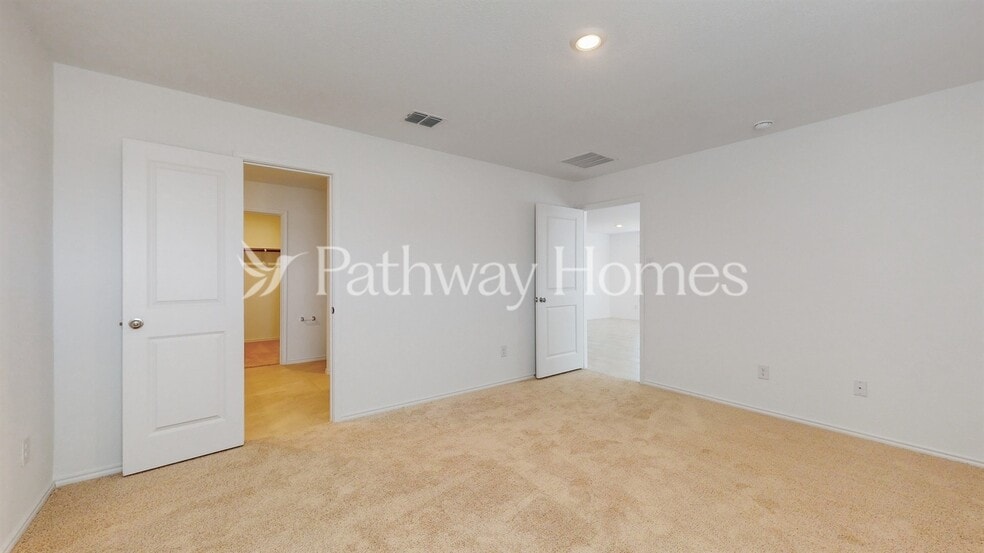 Building Photo - 4033 Dublin Ridge Dr