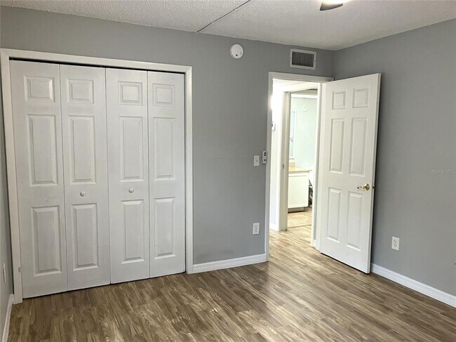 Building Photo - 11703 Raintree Village Blvd