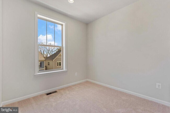 Building Photo - 1727 Evansberry Dr