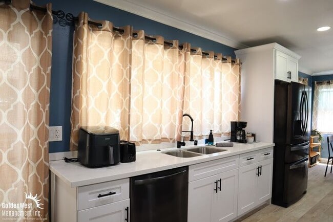 Building Photo - Charming 3Bdm 2Ba Home in the Heart of San...