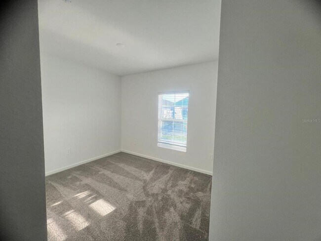 Building Photo - 4964 Worchester Dr