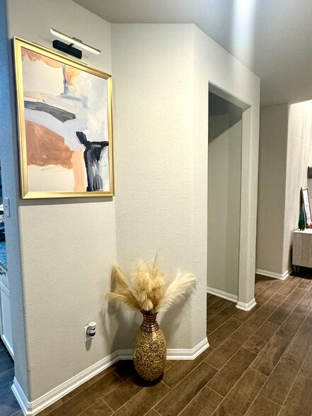 Building Photo - 2642 Sunlit Meadow Trl