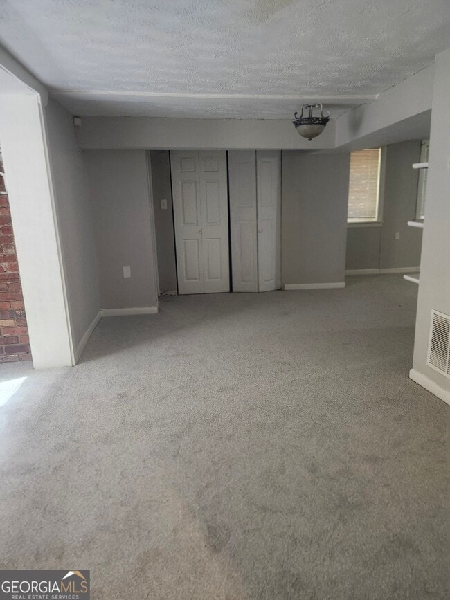 Building Photo - 2828 Engle Rd NW