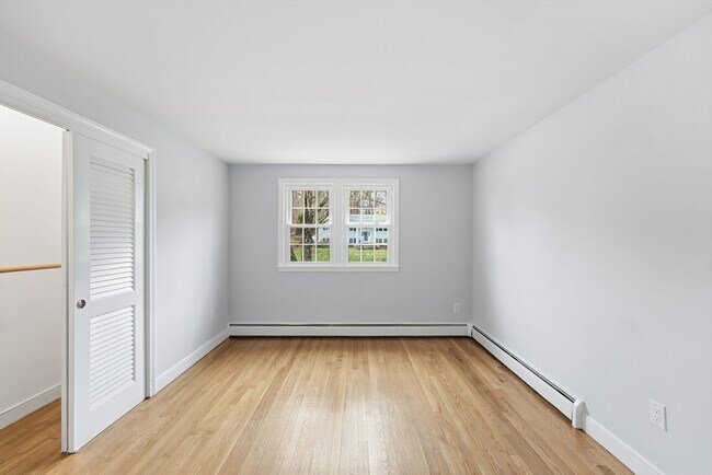 Building Photo - 38 Juniper Ln