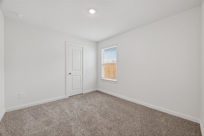 Building Photo - 5927 Orchid Crst Ln