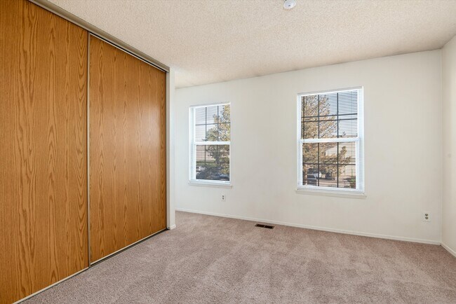 Building Photo - 8972 W Dartmouth Pl