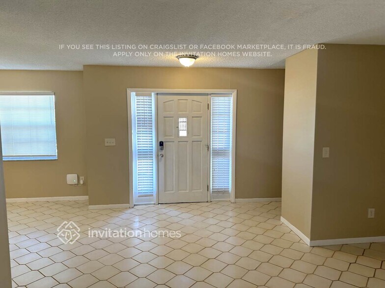 Building Photo - 1581 Wyndcliff Dr
