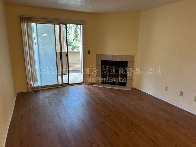 Building Photo - 1019 Dornajo Way