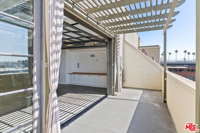 Building Photo - 1544 12th St