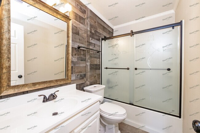 Building Photo - 5937 NW 60th St