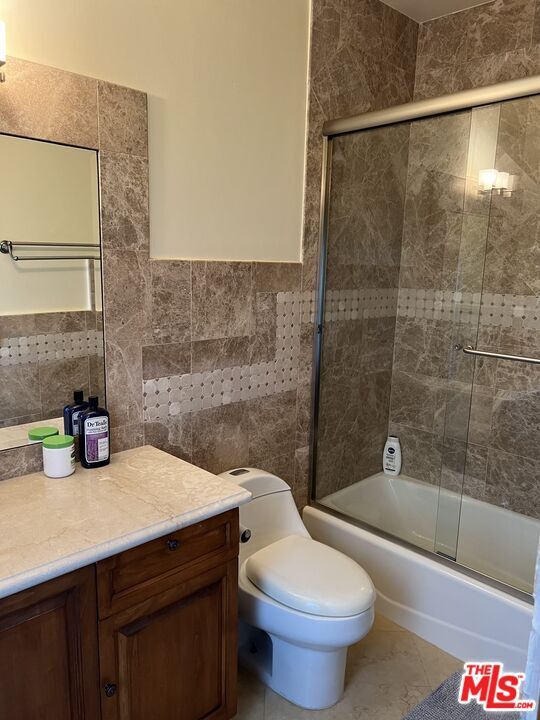 Building Photo - 1027 10th St