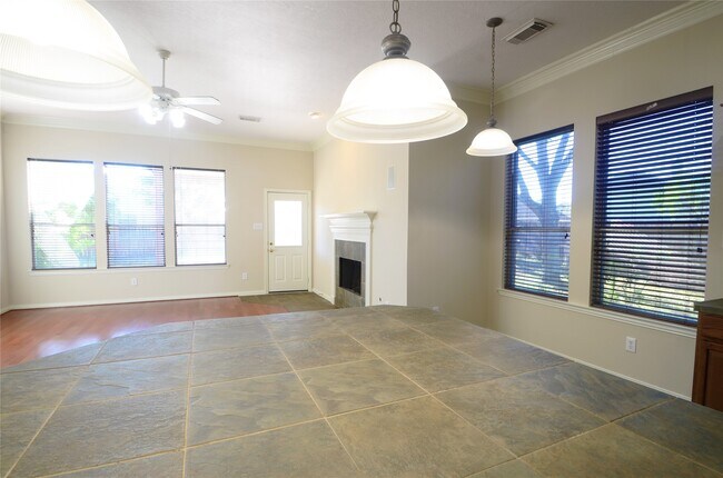 Building Photo - 5702 Fleethaven Ct