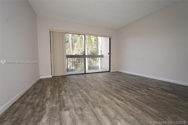 Building Photo - 5201 Orduna Dr