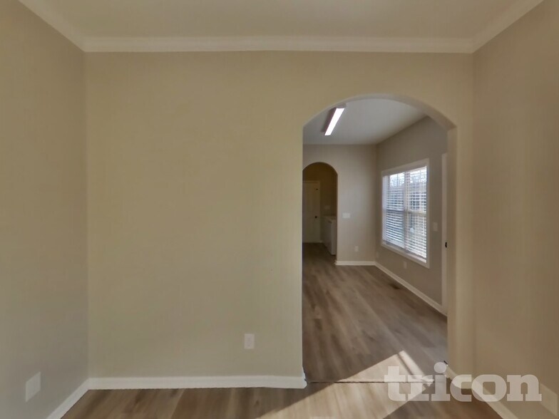 Building Photo - 1140 Chinook Cir