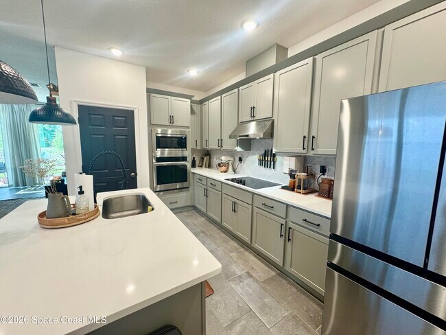 Building Photo - 1192 Canfield Cir