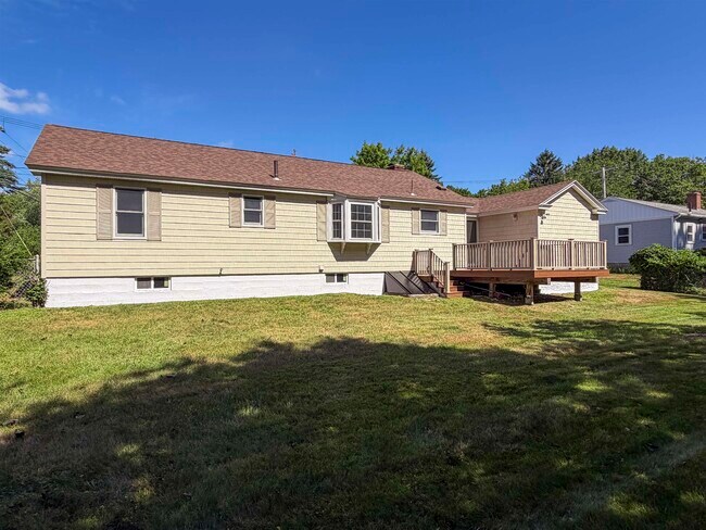 Building Photo - 172 Cable Rd