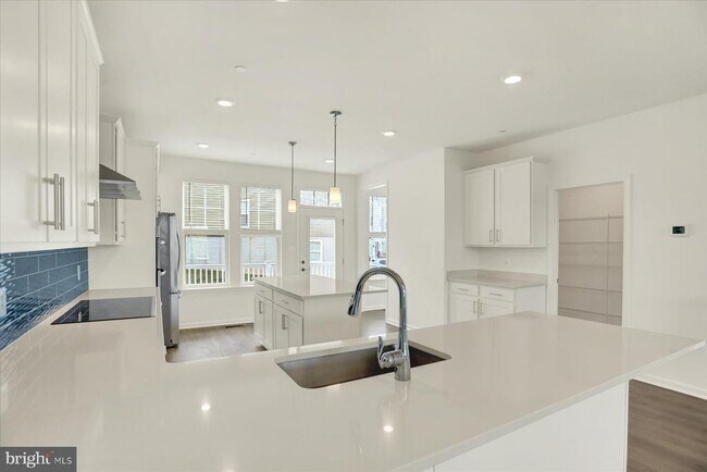 Building Photo - 11301 Carobel Ct