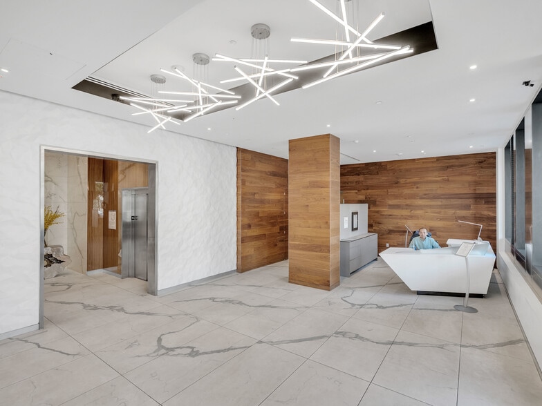 Building Photo - 555 Fulton St