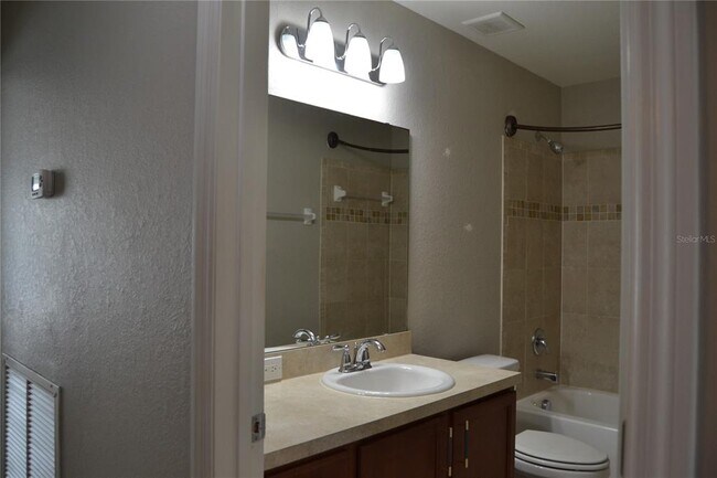 Building Photo - 1071 Condor Dr