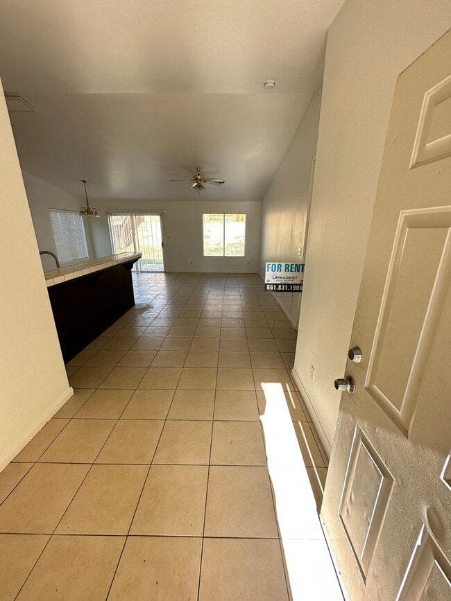 Building Photo - 530 Sunset Meadow Ln