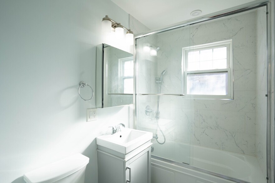 Building Photo - 17 Nottinghill Rd