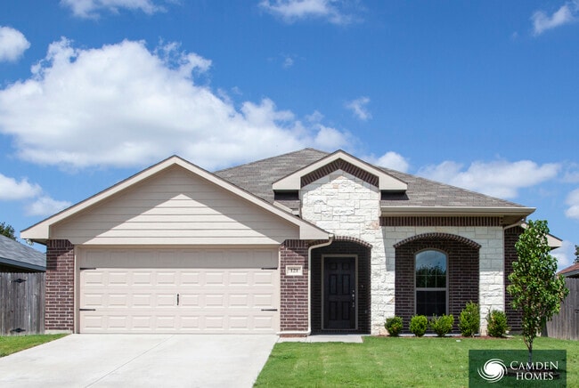 Primary Photo - 2081 Peppermint Ln