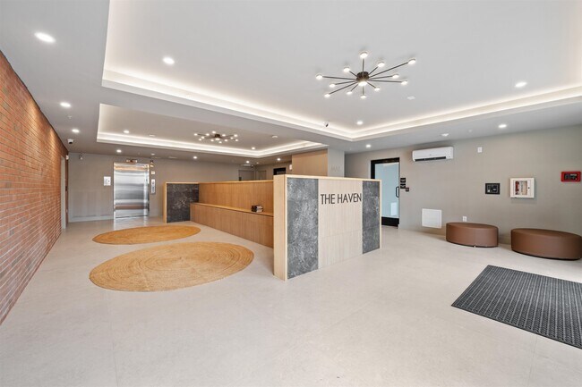 Building Photo - 337 Johnston Ave