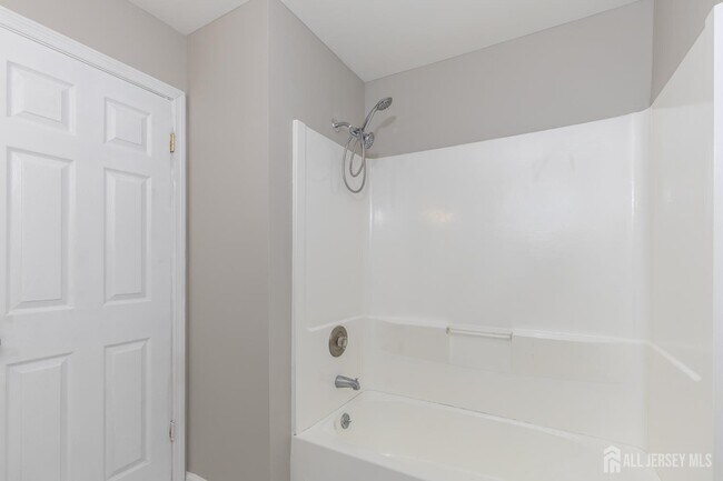 Building Photo - 2301 Bayhead Dr