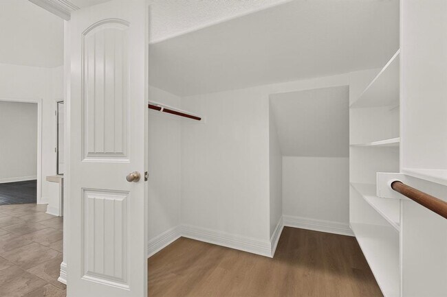Building Photo - 105 Martino Trail