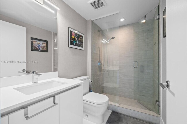 Building Photo - 300 Sunny Isles Blvd