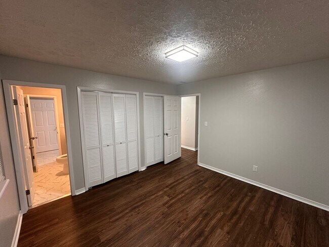 Building Photo - 4446 Aristocrat Ln