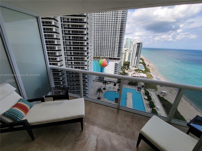 Building Photo - 1830 S Ocean Dr