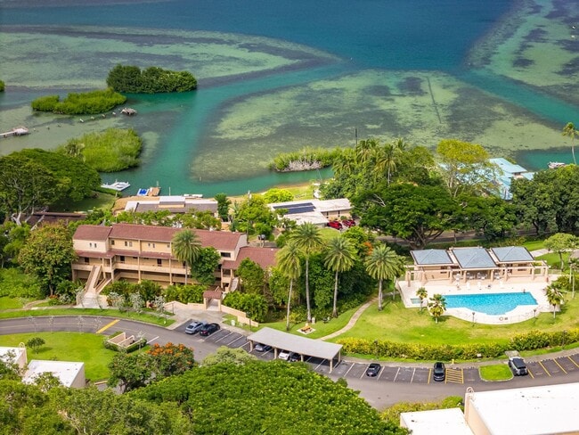 Building Photo - Experience Island Living at Its Finest in ...