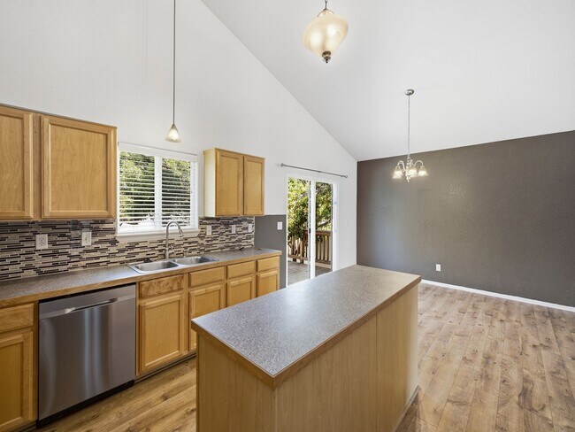 Building Photo - 2039 Sandhill Crane Cir