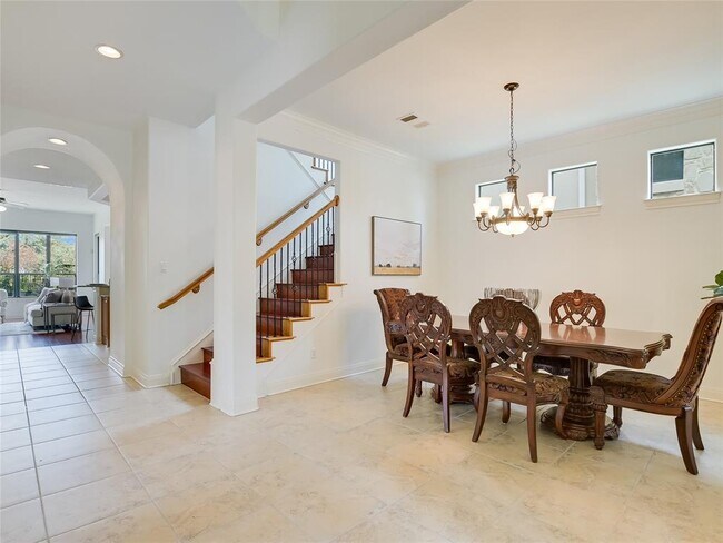 Building Photo - 2305 Gilia Dr